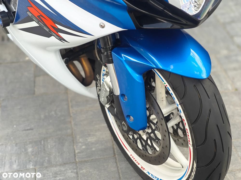 Suzuki GSX-R - 19