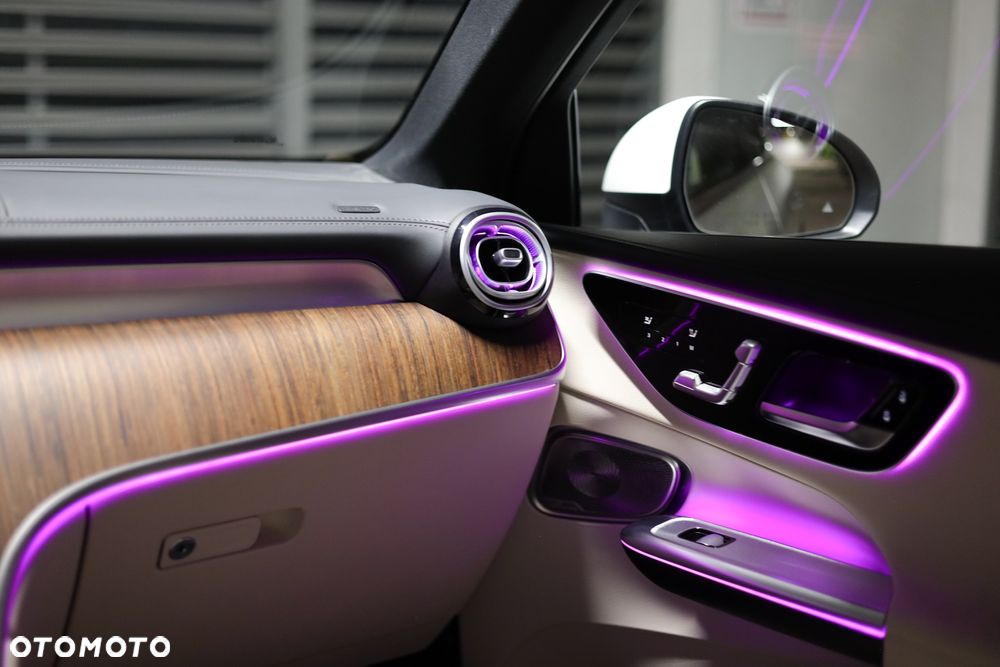 Mercedes-Benz GLC 350 e 4Matic 7G-TRONIC Exclusive - 24