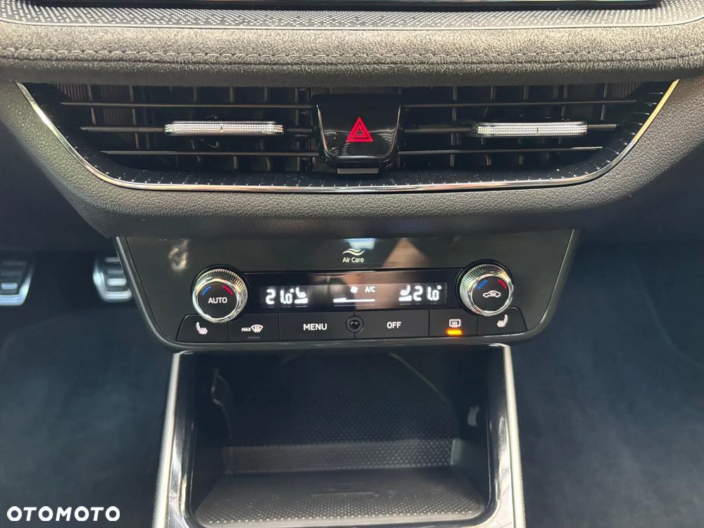 Skoda Fabia 1.0 TSI Monte Carlo - 33