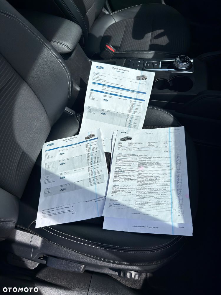 Ford Kuga 2.0 EcoBlue 4x4 TITANIUM X - 37