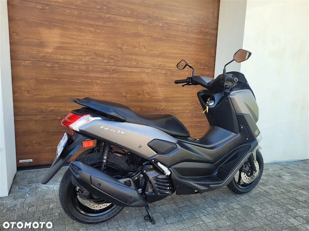 Yamaha NMAX - 13