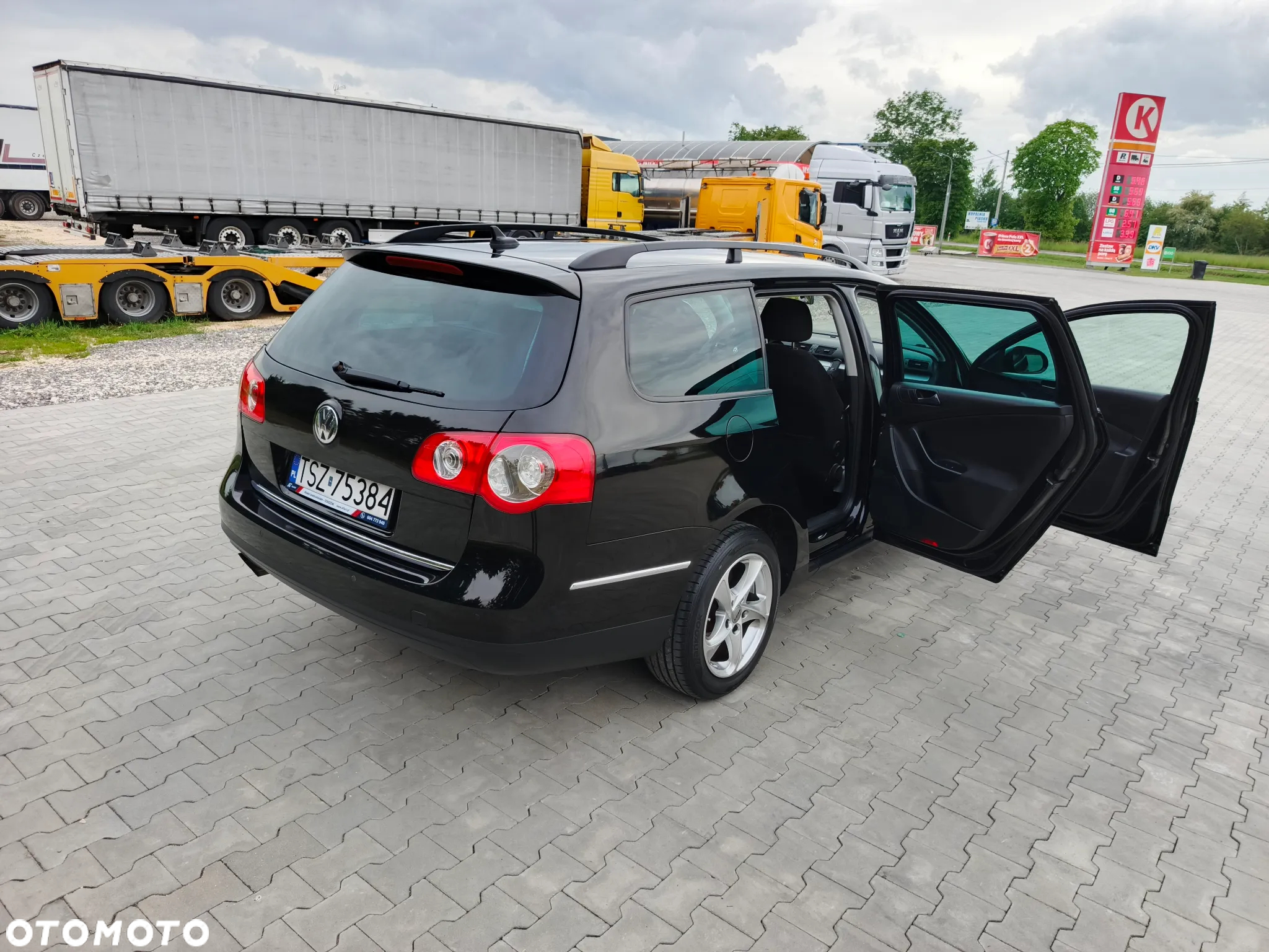Volkswagen Passat 2.0 FSI Comfortline - 26