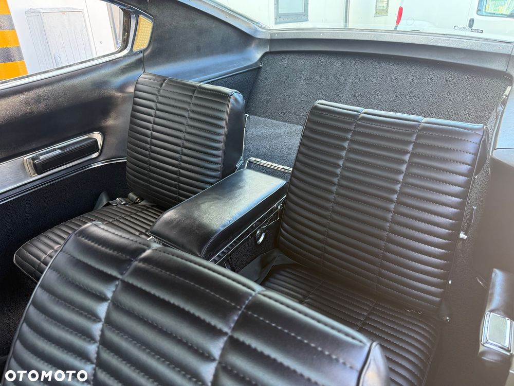 Dodge Charger - 8