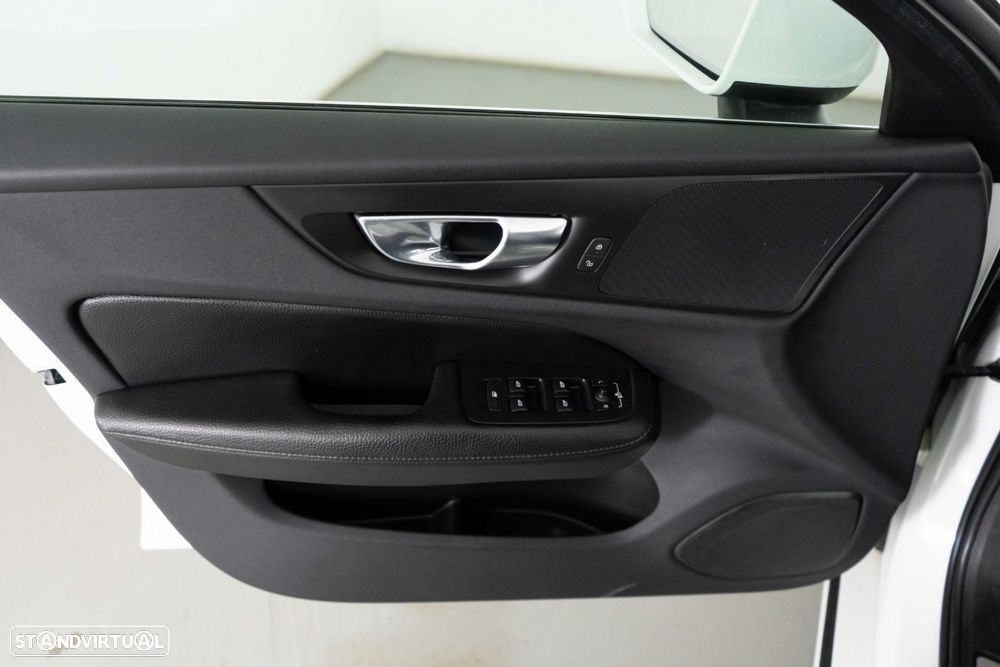 Volvo V60 2.0 T6 AWD TE Inscription Expression - 20