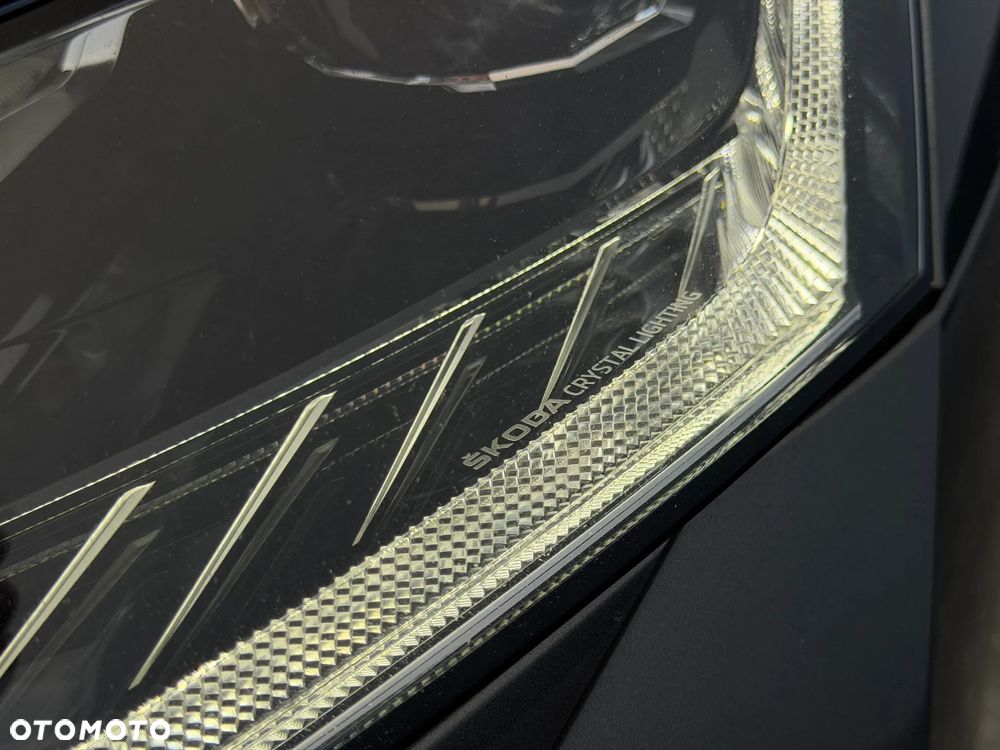 Skoda Octavia 2.0 TSI RS Challenge 245 DSG - 11
