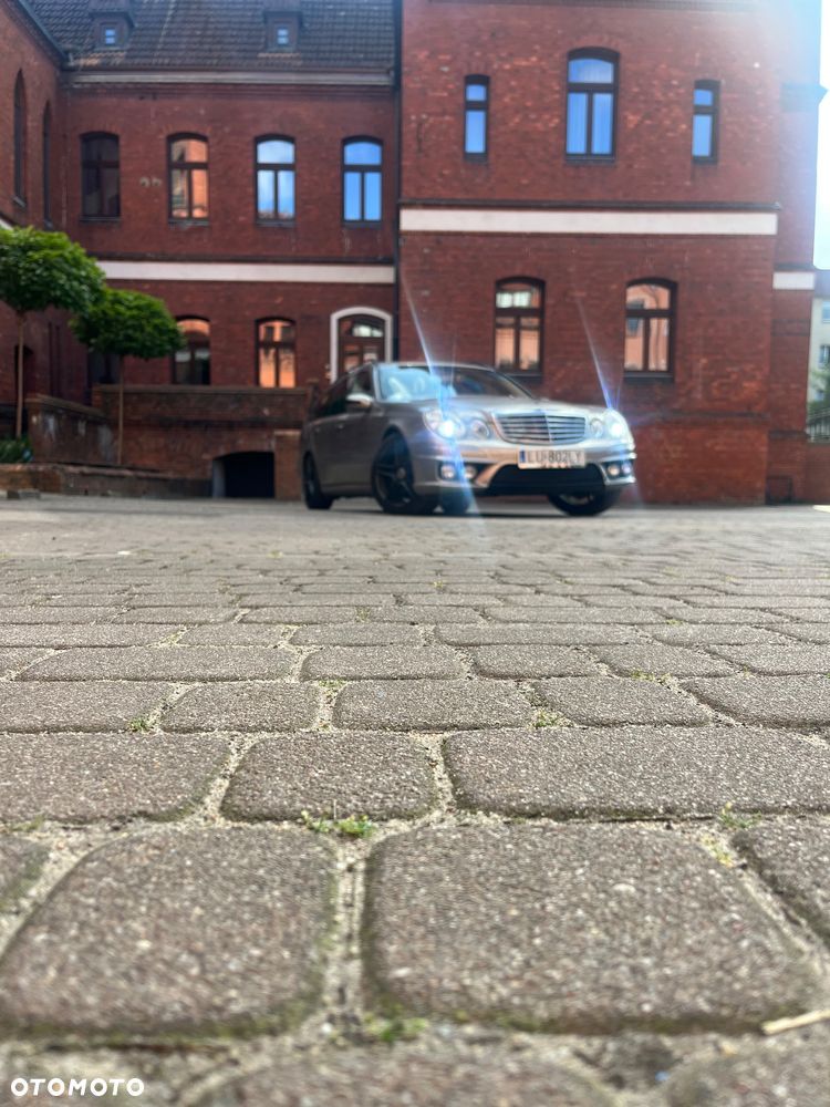 Mercedes-Benz Klasa E 320 4-Matic T Elegance - 9