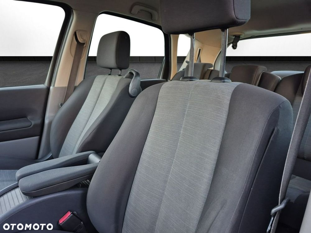 Renault Scenic 1.6 16V Dynamique - 12