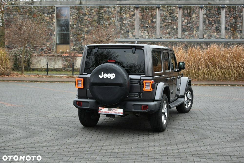 Jeep Wrangler Unlimited GME 2.0 Turbo Sahara - 6
