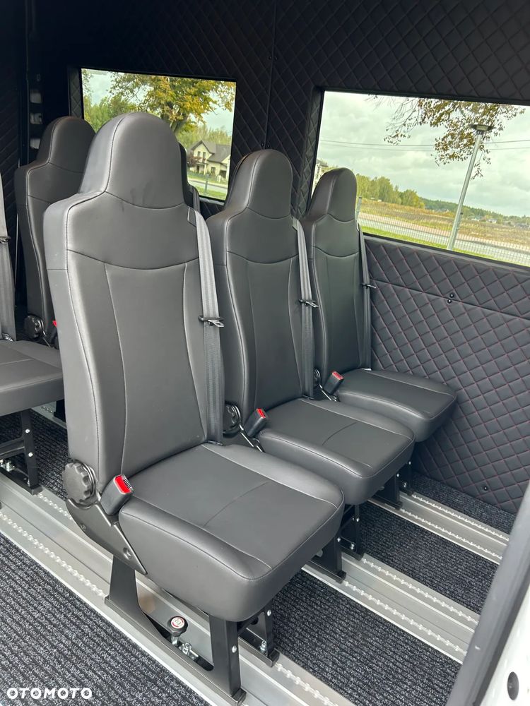 Mercedes-Benz Sprinter 214 CDI Standard HA 7G-TRONIC Plus - 12