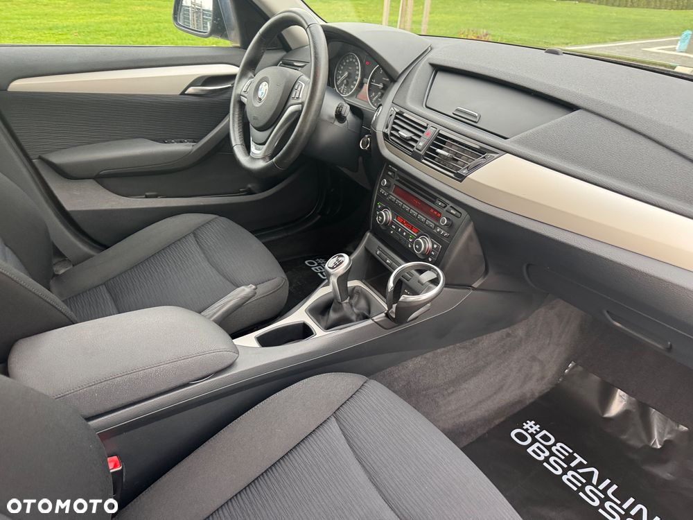 BMW X1 sDrive18d xLine - 26