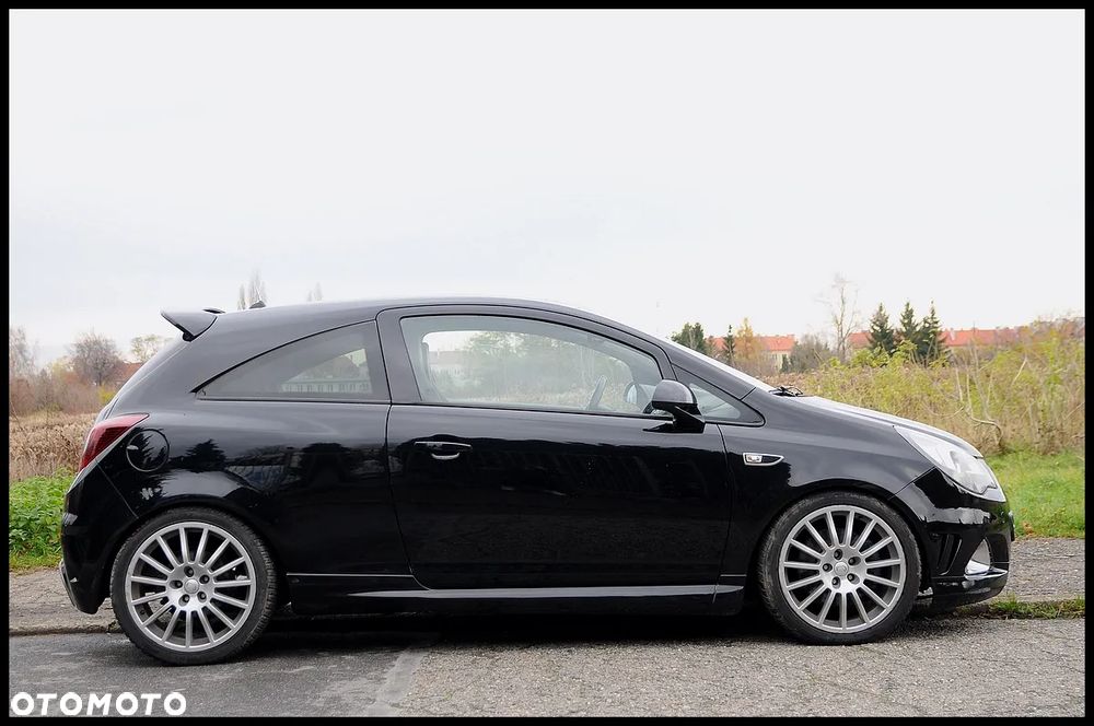 Opel Corsa 1.6 Turbo OPC - 27