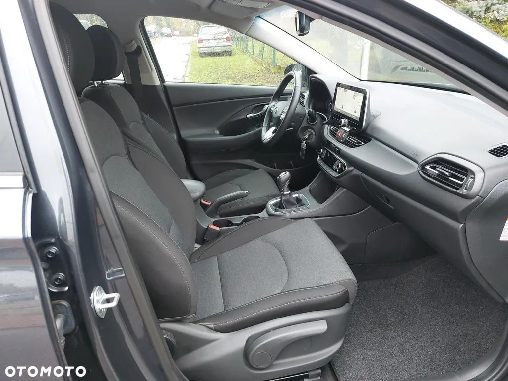 Hyundai i30 1.5 T-GDI 48V-Hybrid Trend - 12