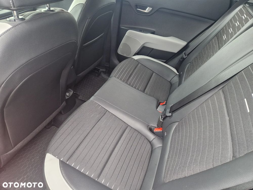Kia Stonic 1.2 L - 15