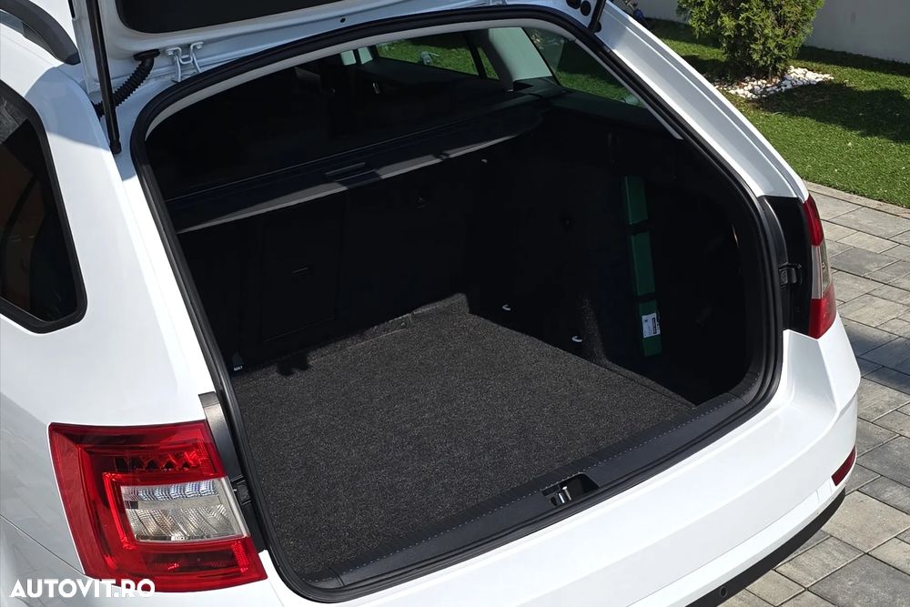 Skoda Octavia 2.0 TDI Ambition - 30