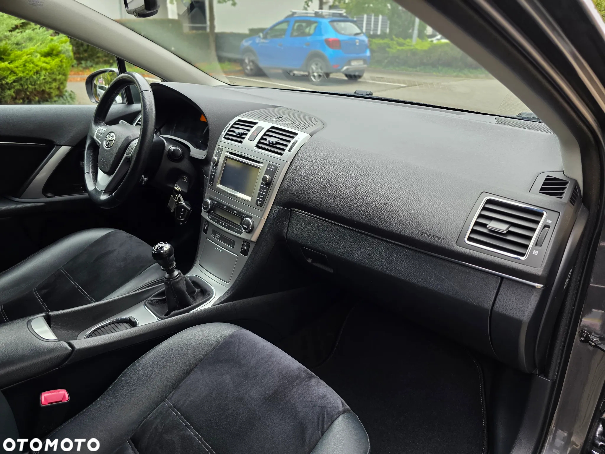 Toyota Avensis 1.8 Business Edition - 25