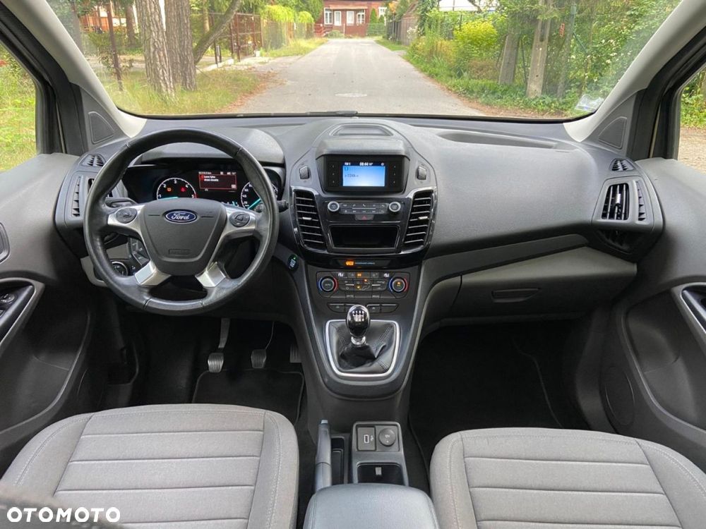 Ford Tourneo Connect - 17