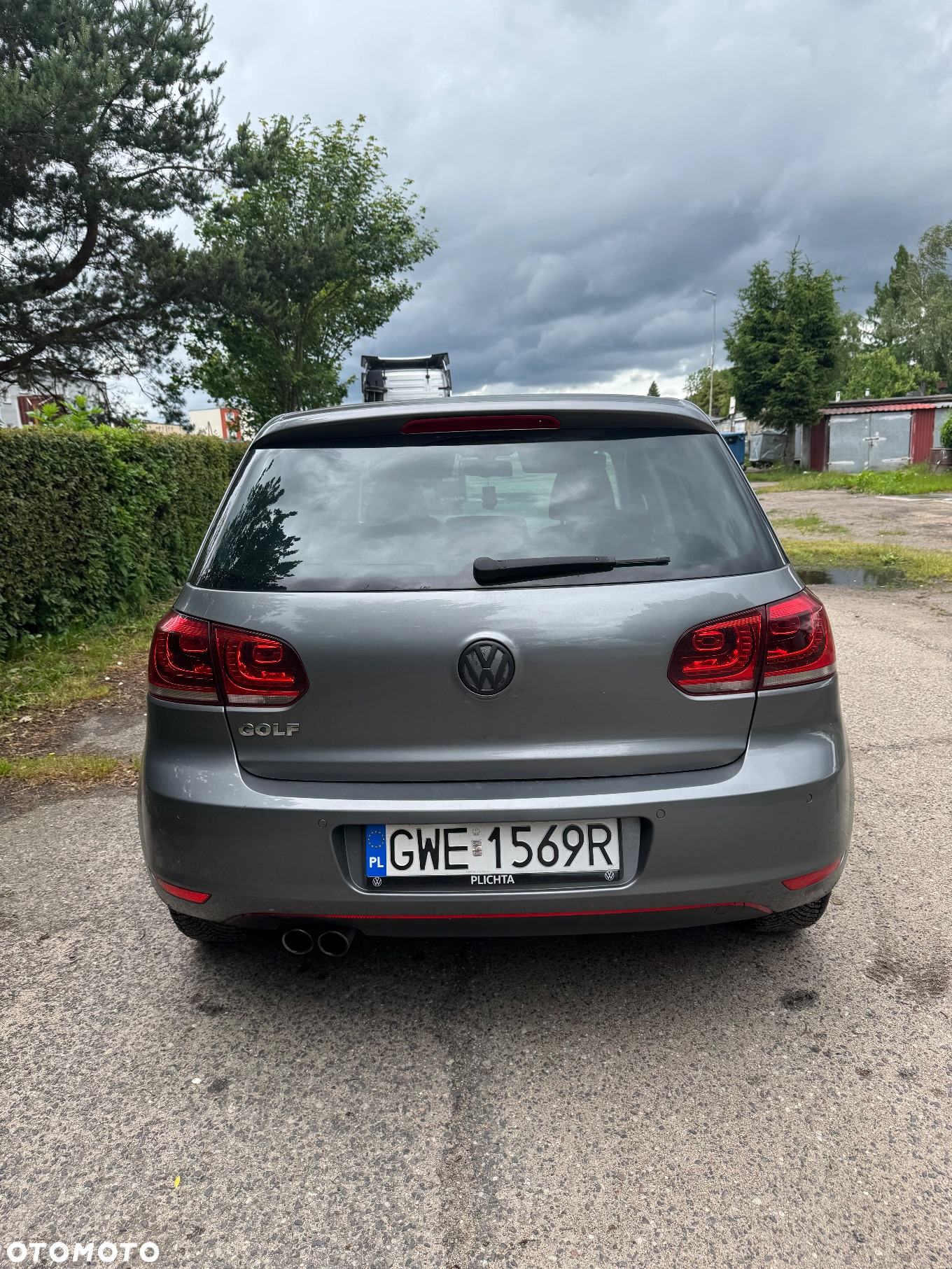 Volkswagen Golf - 2