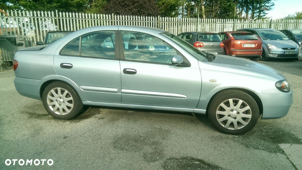 nissan almera n16 1,5 benzyna na czesci