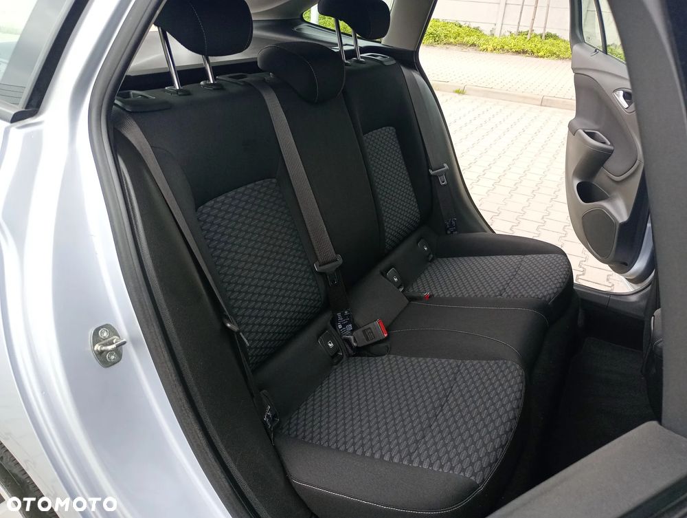 Opel Astra 1.4 Turbo Innovation - 14