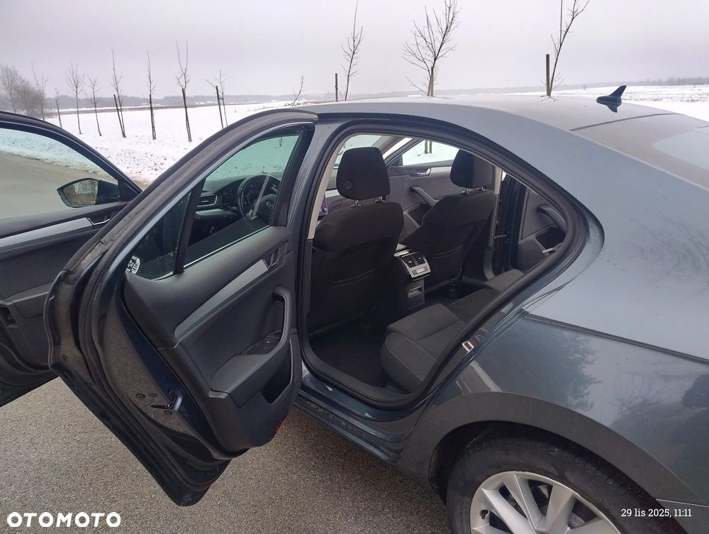 Skoda Superb 2.0 TDI Ambition - 13