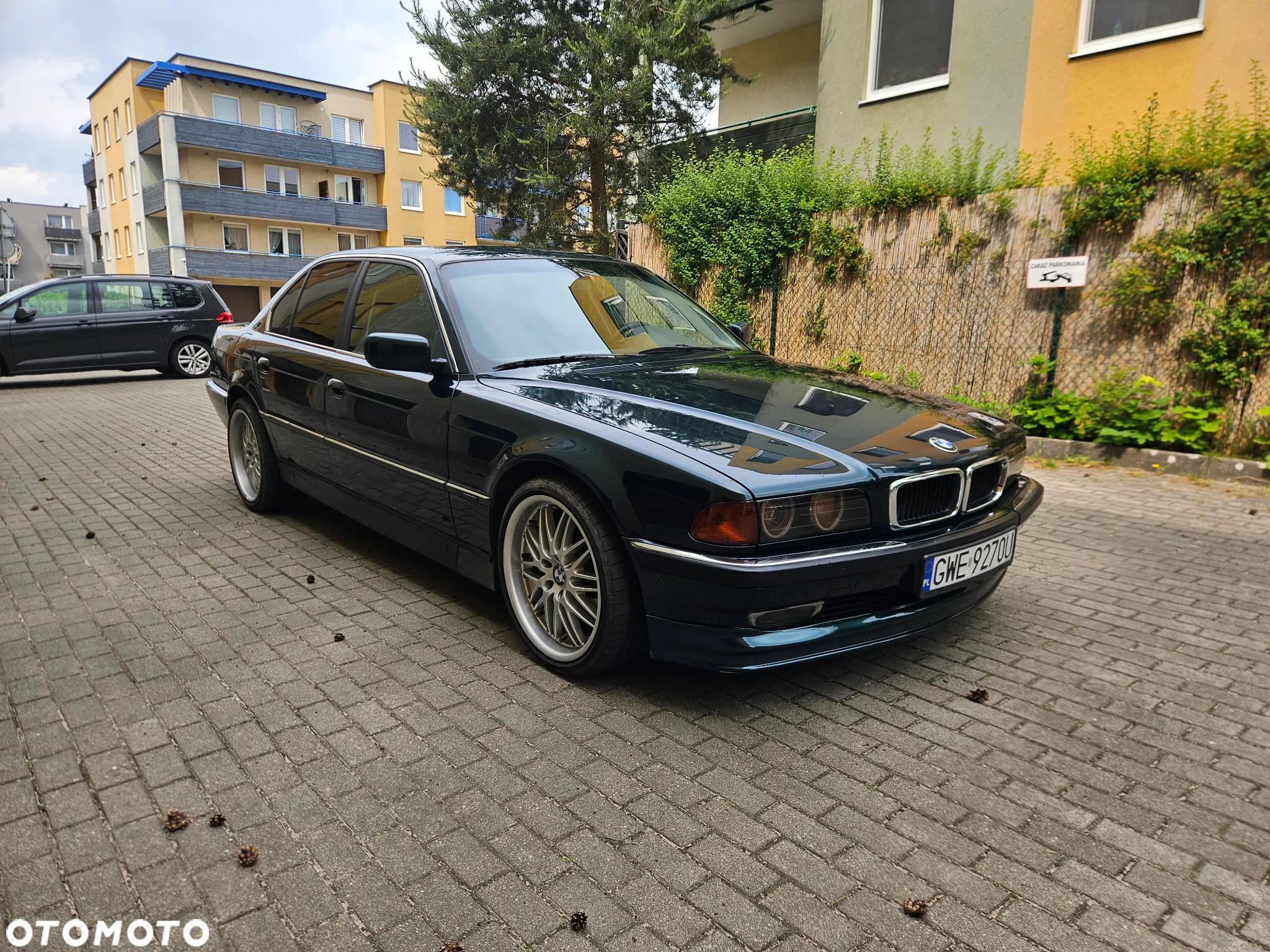 BMW Seria 7 728i - 2