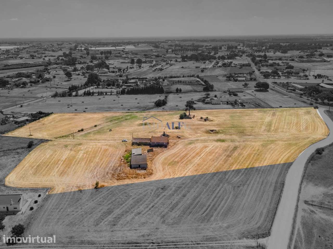 Terreno com 35000 m2 e moradia para reconstruir no Montijo - Grande imagem: 4/18