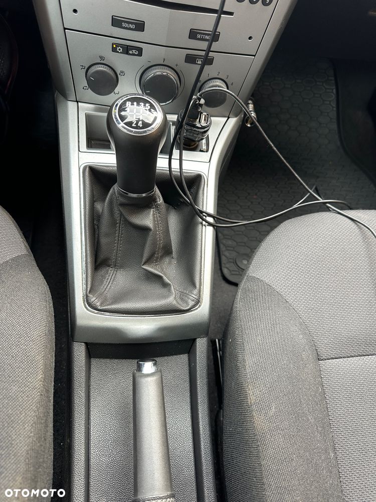 Opel Astra 1.6 Edition - 10