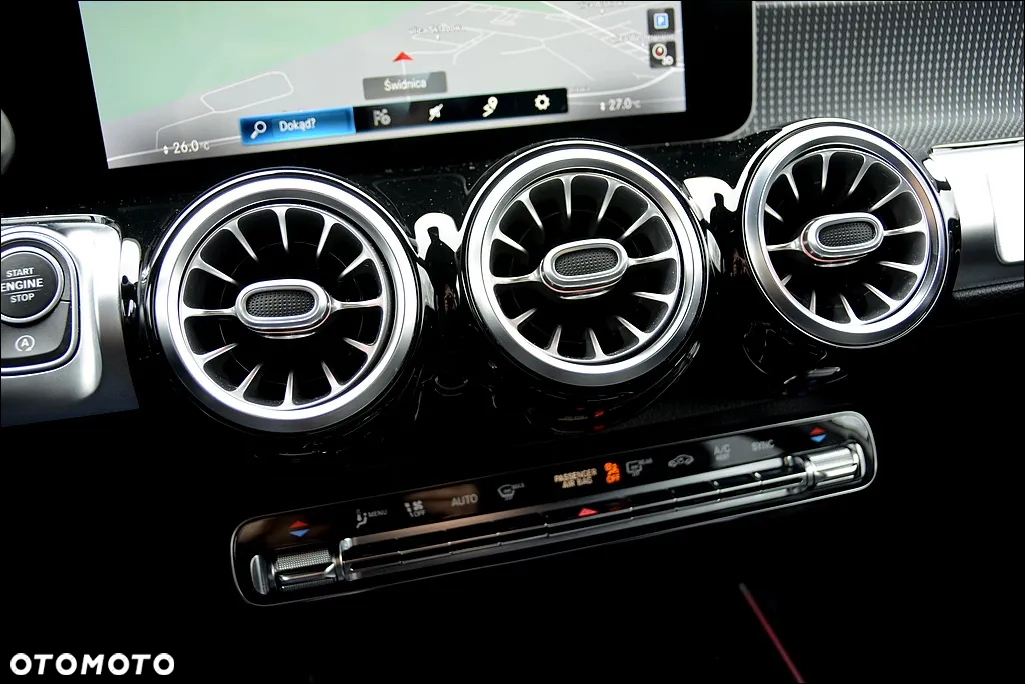 Mercedes-Benz GLB 200 d 8G-DCT Progressive - 30