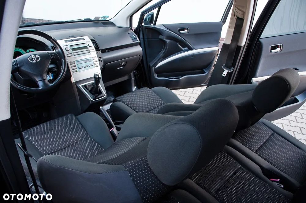 Toyota Corolla Verso 1.8 Sol + 7os - 36