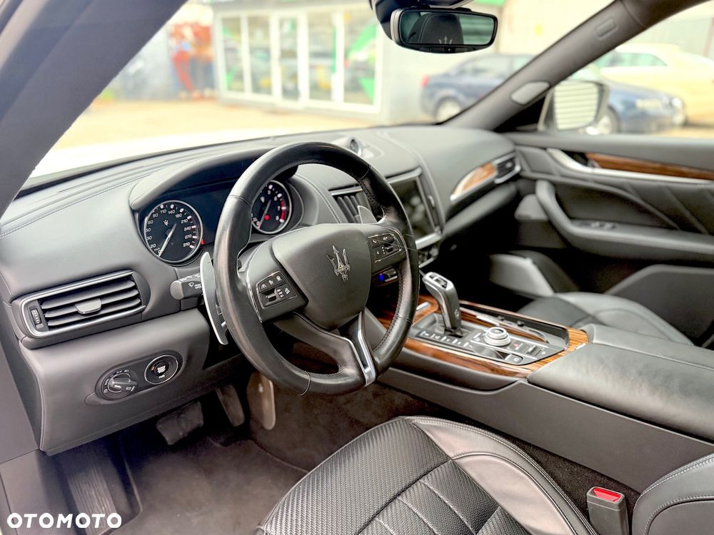 Maserati Levante S Q4 GranLusso - 17