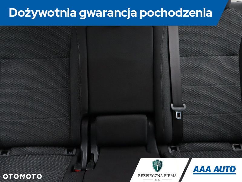 Volkswagen Tiguan Allspace - 11