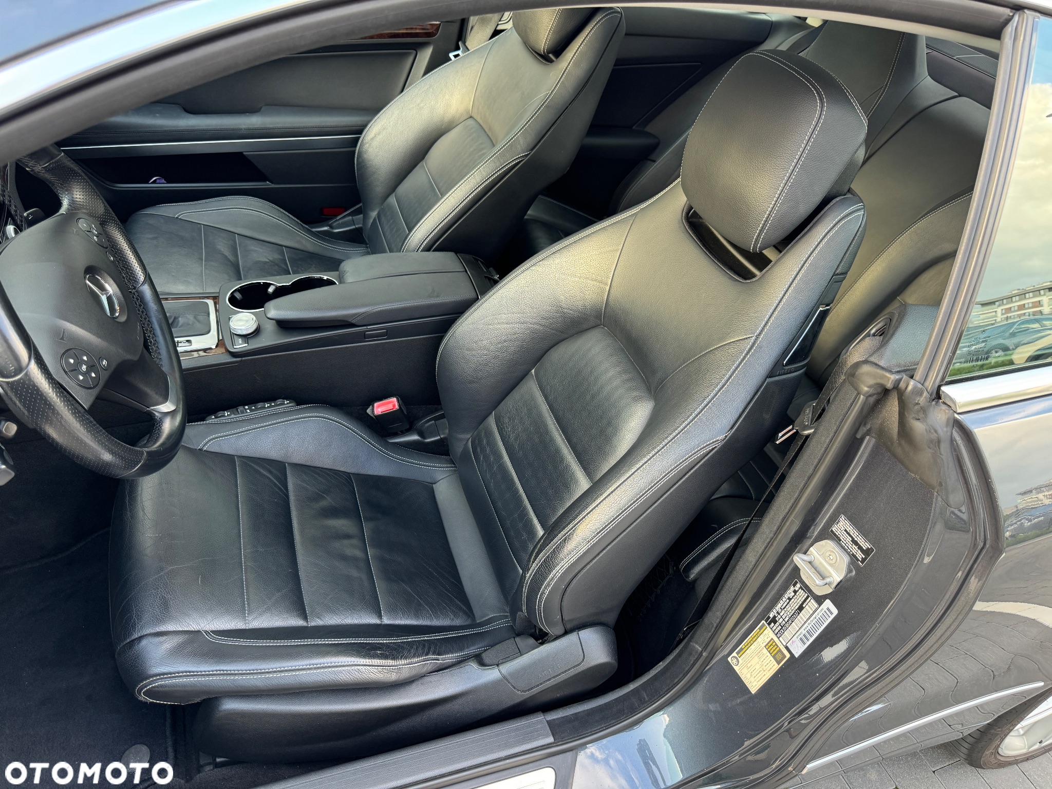 Mercedes-Benz Klasa E 350 Coupe 7G-TRONIC - 23