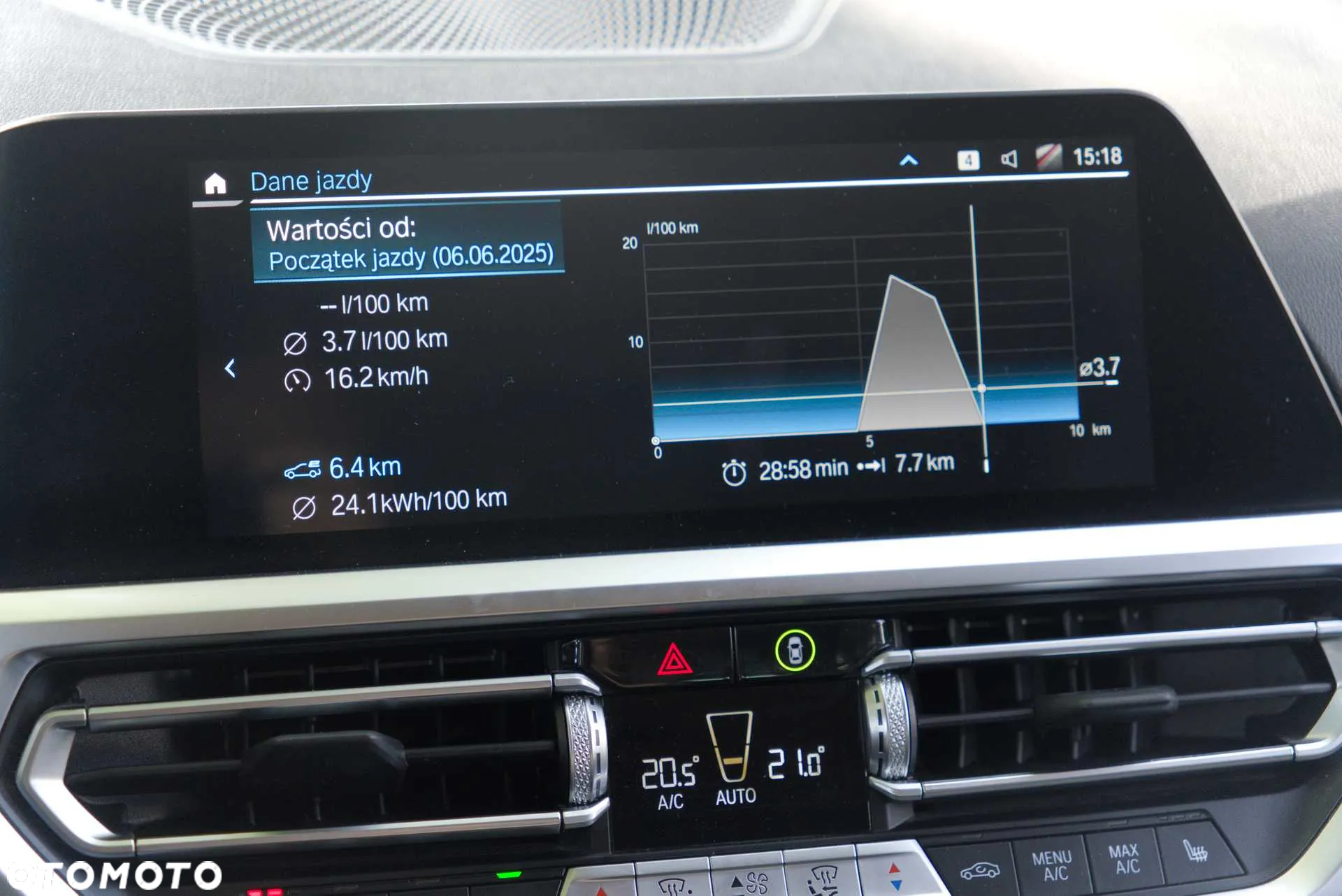 BMW Seria 3 330e PHEV - 37