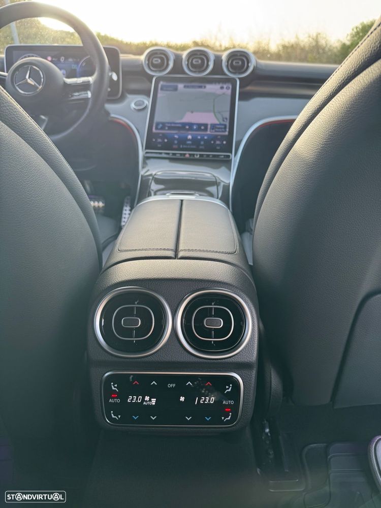 Mercedes-Benz C 300 e T 9G-TRONIC AMG Line - 11