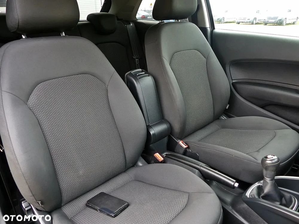 Audi A1 3-drzwiowe 1.2 TFSI Attraction - 28