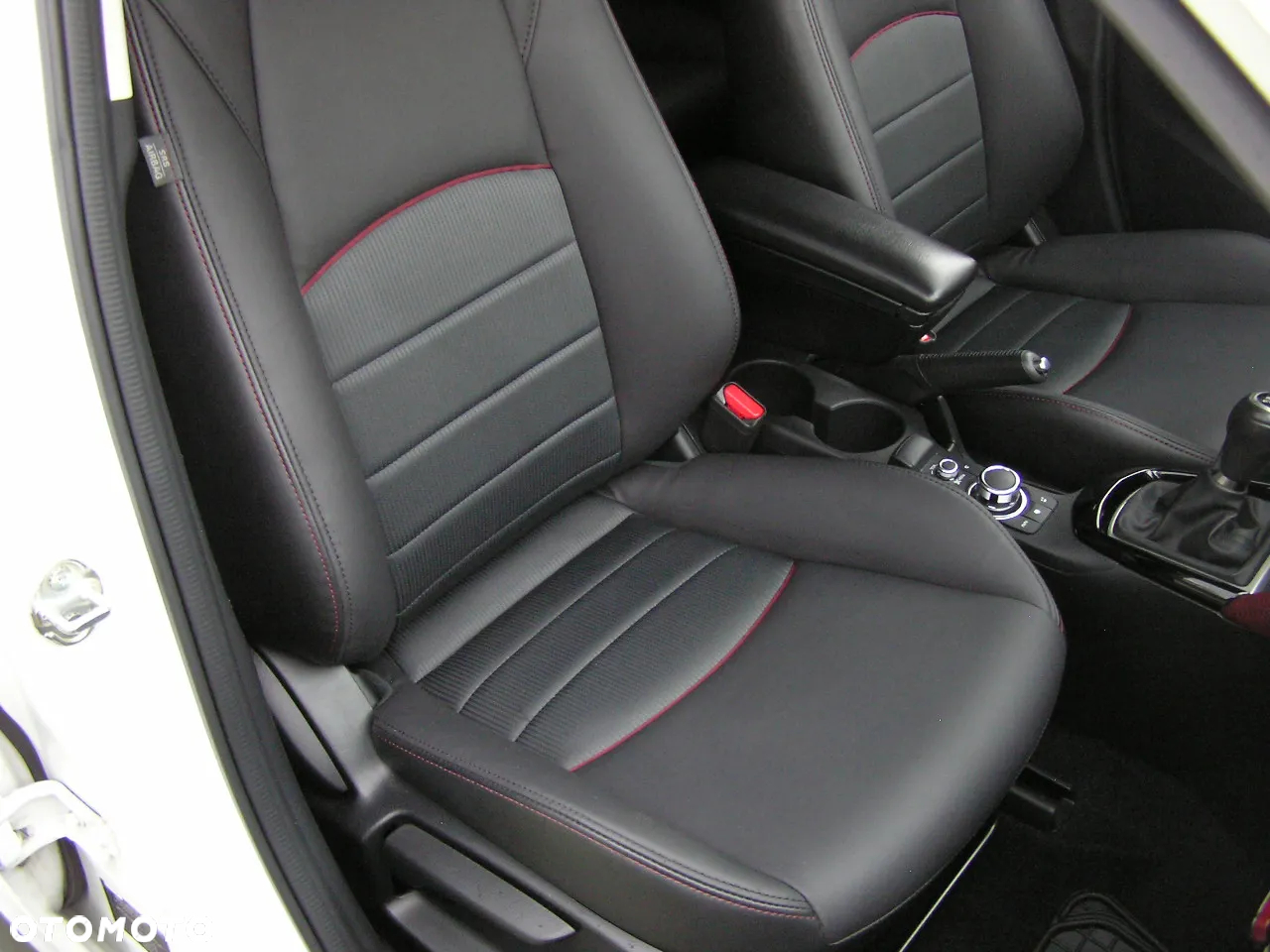 Mazda CX-3 SKYACTIV-G 120 FWD Sports-Line - 19
