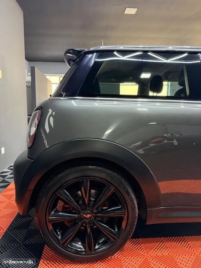 MINI 3 Portas Cooper SD - 24