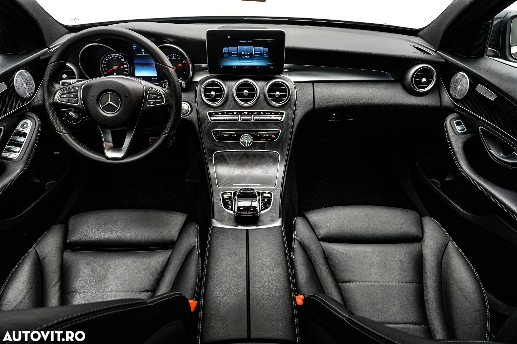Mercedes-Benz C - 7