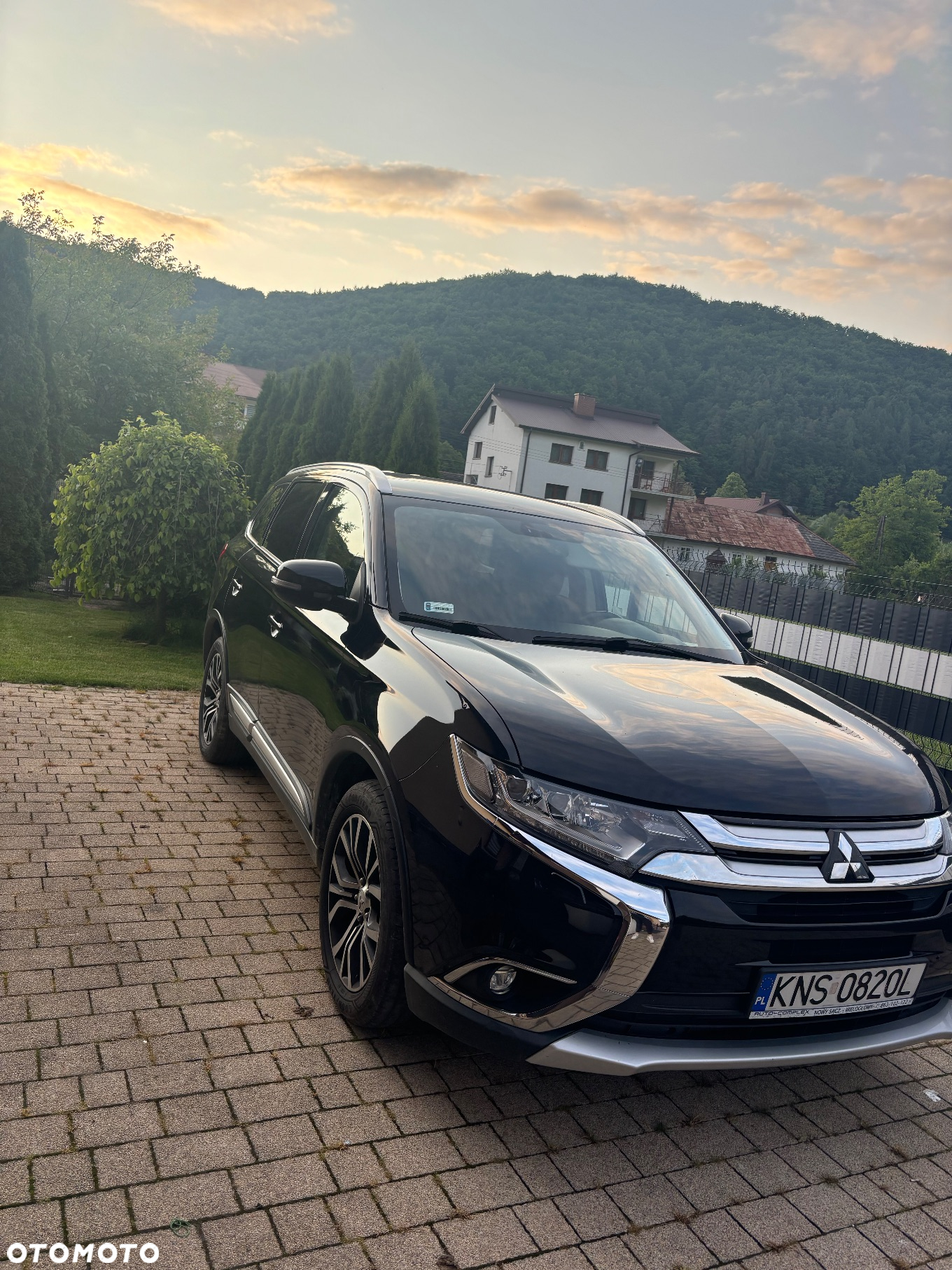 Mitsubishi Outlander 2.0 Intense + 4WD CVT - 14