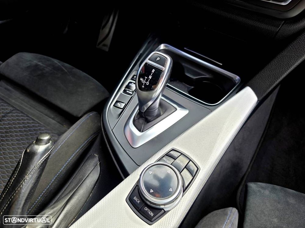 BMW 320 d Auto Pack M - 11