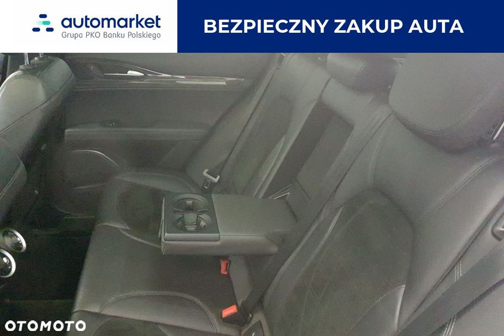 Alfa Romeo Stelvio 2.0 Turbo Veloce TI Q4 - 10