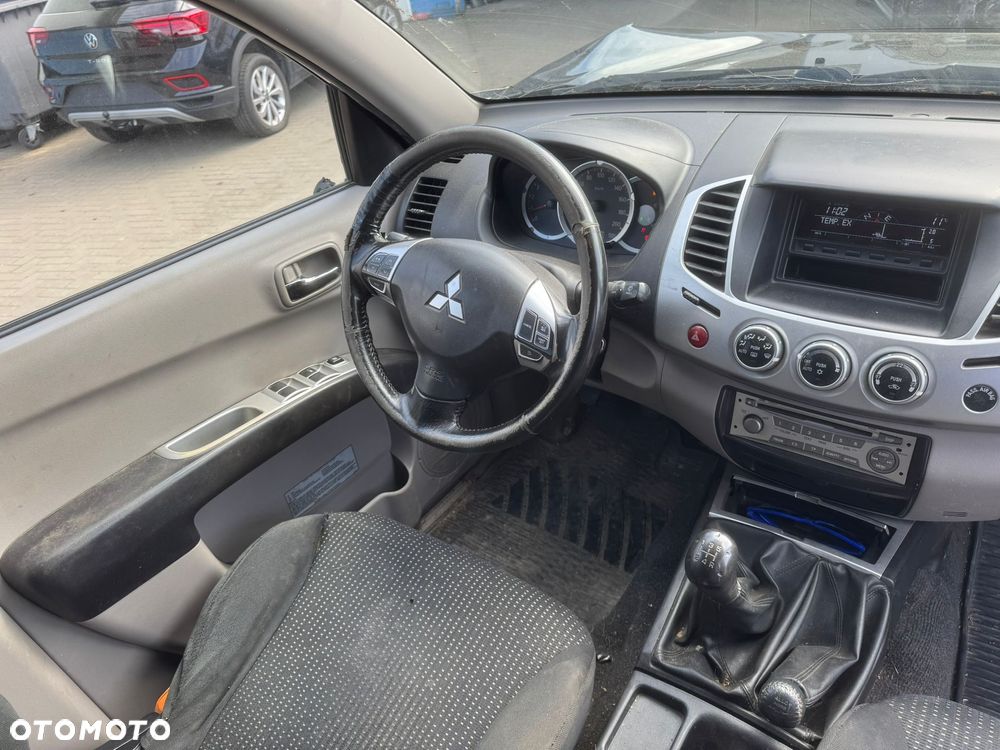 Mitsubishi L200 Pick Up 4x4 Intense Double Cab - 11