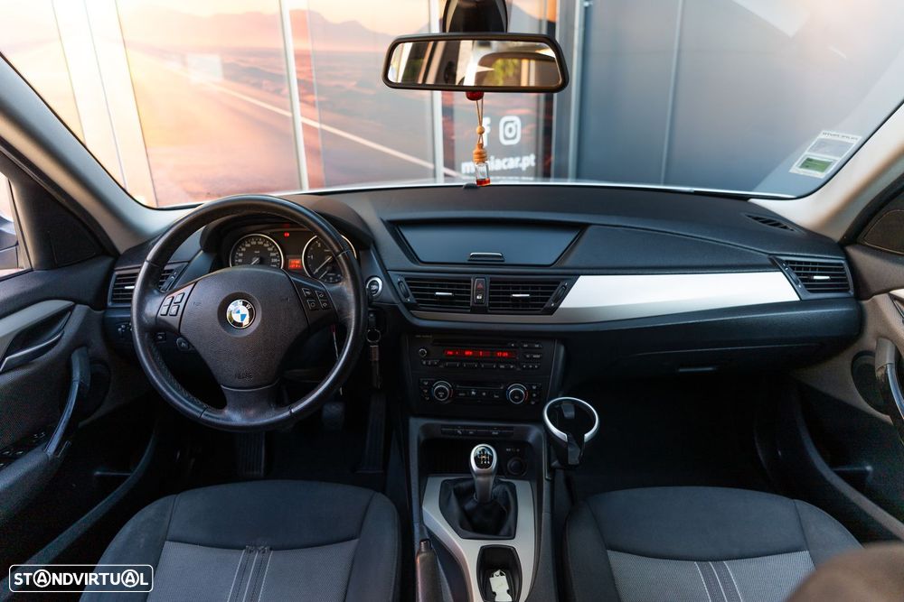 BMW X1 18 d sDrive - 10