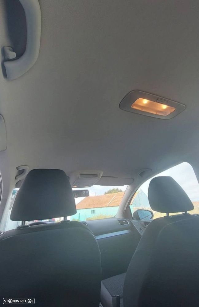 VW Golf 1.6 TDi DPF Comfortline - 2