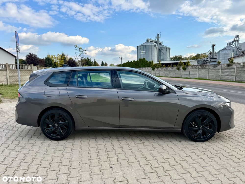 Opel Astra 1.2 Turbo Enjoy - 10