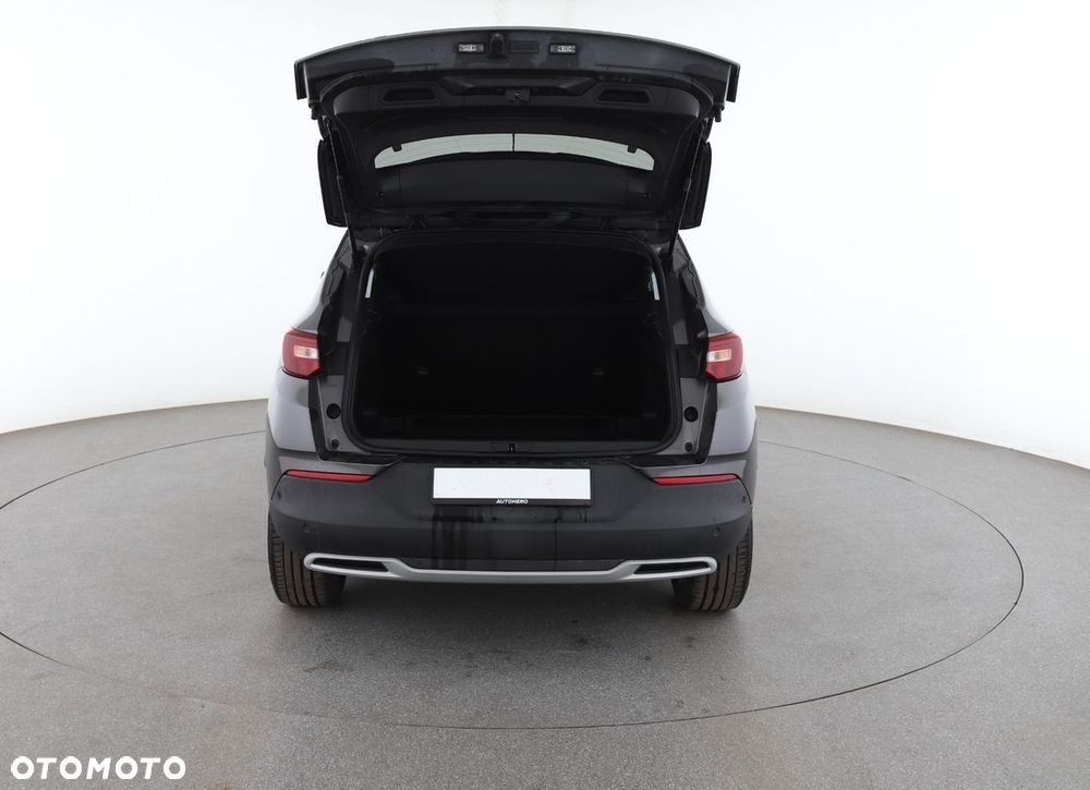 Opel Grandland X 1.2 T GPF Design Line S&S - 8