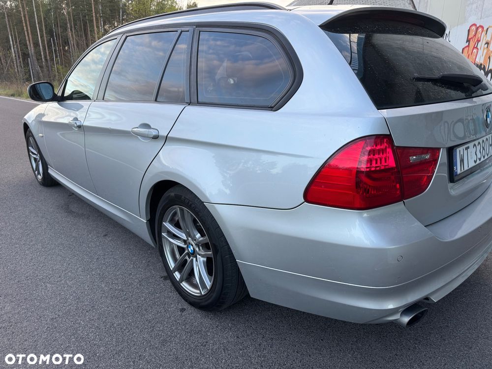 BMW Seria 3 320d DPF Edition Exclusive - 18