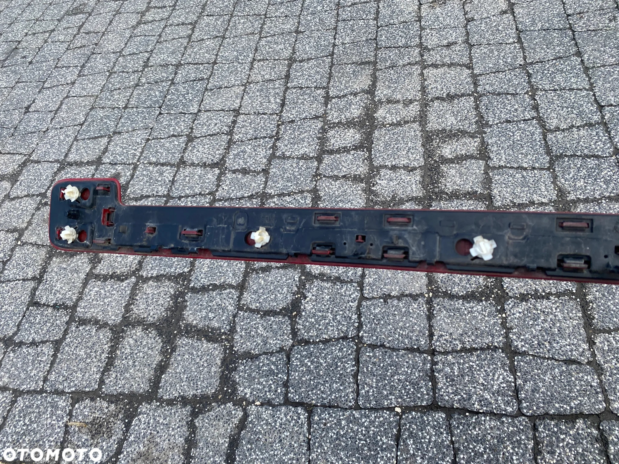 LISTWA OSŁONA SZYNY TYŁ PRAWA PEUGEOT RIFTER 98186878 KJF - 9