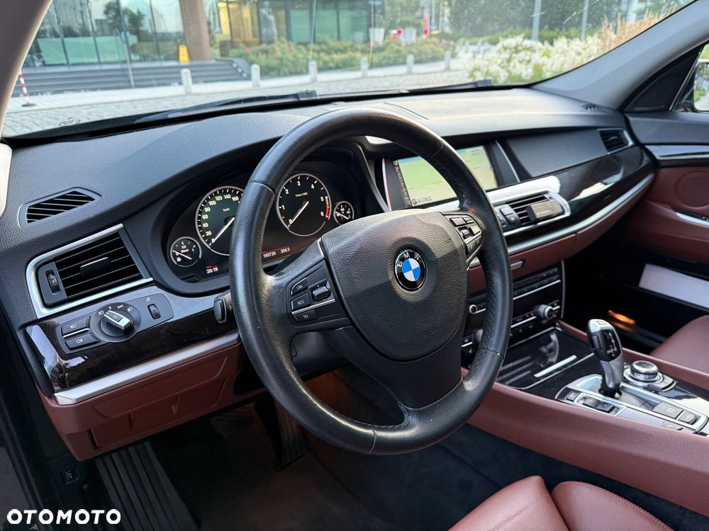 BMW 5GT 520d - 13