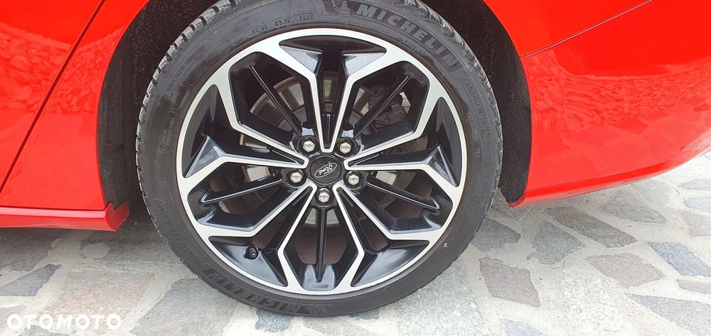 Ford Focus 1.5 EcoBoost ST-Line Red ASS - 17